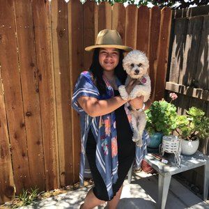 Meet your Posher, Anna